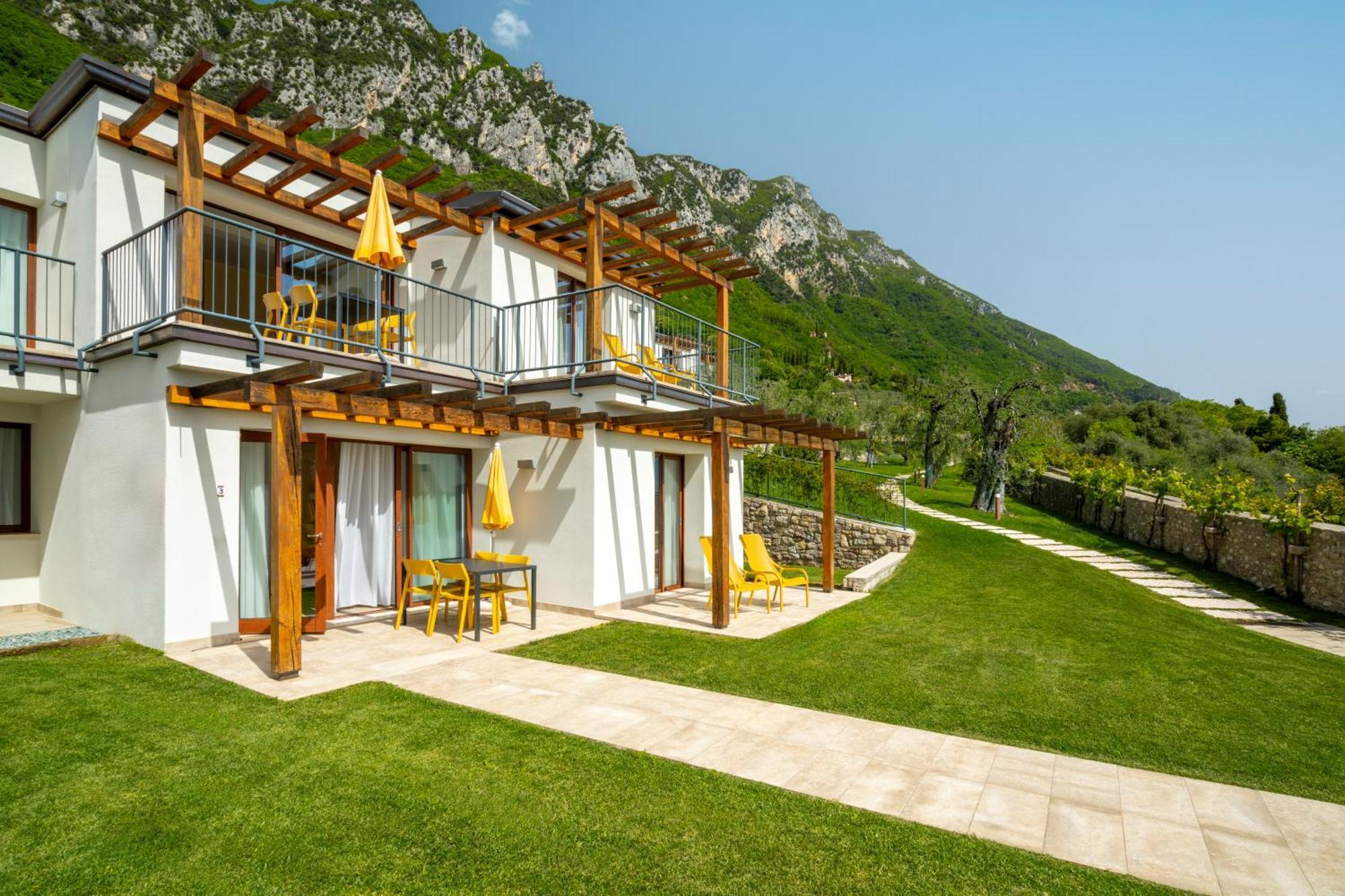 Residence Dany Appartamenti Con Cucina Vista Lago Piscina E Parcheggio Gargnano Exterior foto