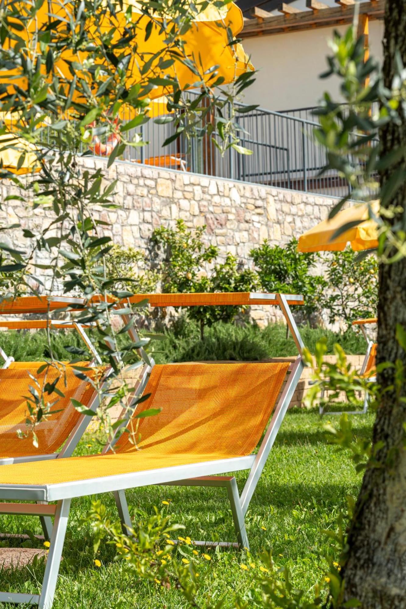 Residence Dany Appartamenti Con Cucina Vista Lago Piscina E Parcheggio Gargnano Exterior foto